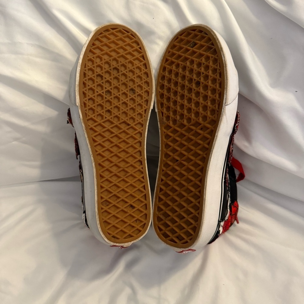 EUC Vans Custom “Frozen Rose” Embroidered High-top Sk8hi W7/M5.5 - Picture 5 of 7
